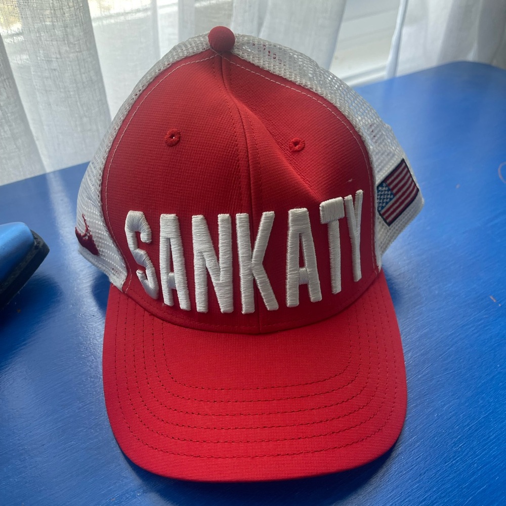 Vineyard Vines - Red and white Sankaty hat